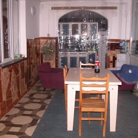 Guest House Oasis - Tvishi Zewnętrze zdjęcie