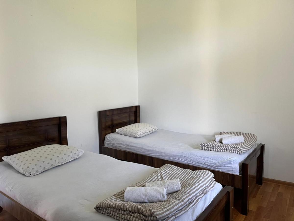 Guest House Oasis - Tvishi Zewnętrze zdjęcie