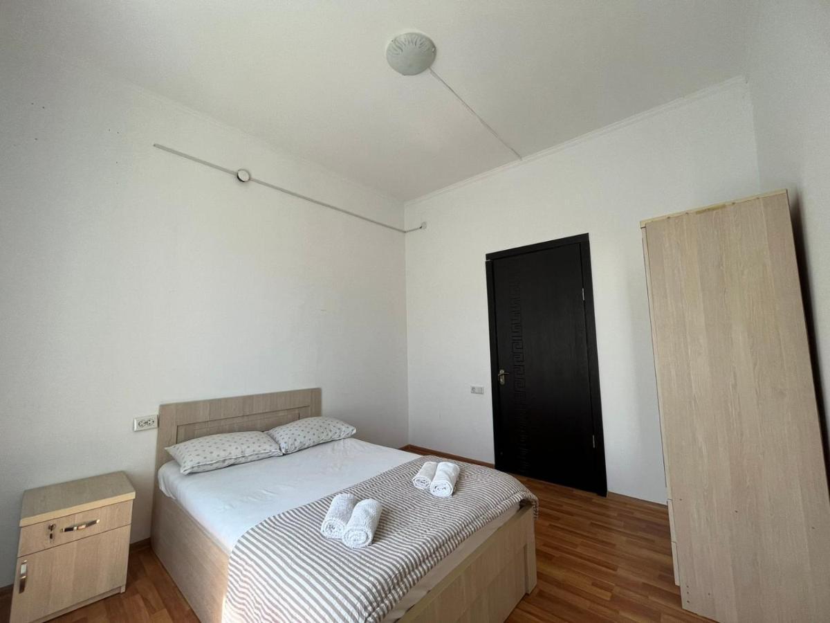 Guest House Oasis - Tvishi Zewnętrze zdjęcie
